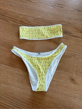 Frankie’s bikinis set